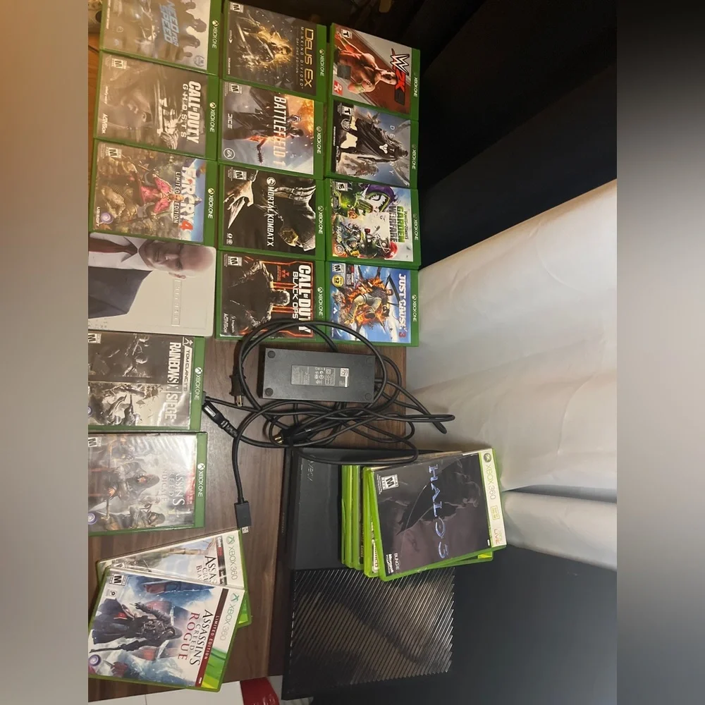 XBOX ONE, Turtle beach headset, Xbox Rechargeable Batteries kit, 25 games